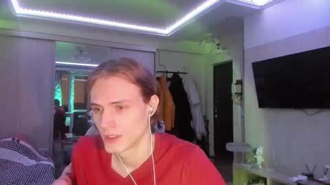 Snapshot of lazaret1k chatting on February 1, 2026, 6:50 pm Vladi online show from February 1, 2026, 6:50 pm