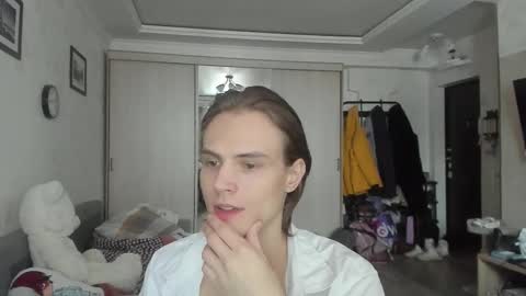 Snapshot of lazaret1k chatting on February 19, 2026, 11:50 am Vladi online show from February 19, 2026, 11:50 am