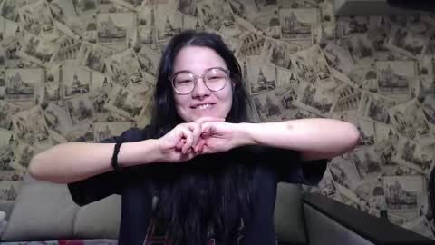 Lisa online show from February 9, 2025, 5:19 am