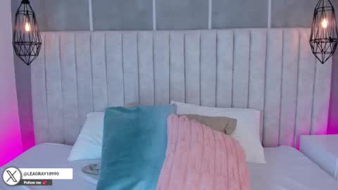    online show from November 18, 2025, 6:45 pm