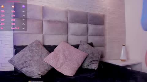 lea_walkerr online show from September 18, 2025, 7:38 pm