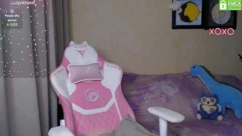 Snapshot of leah__gotty chatting on February 2, 2025, 4:26 am Leah Gotty online show from February 2, 2025, 4:26 am