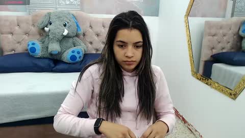 Leah online show from December 22, 2024, 1:11 pm