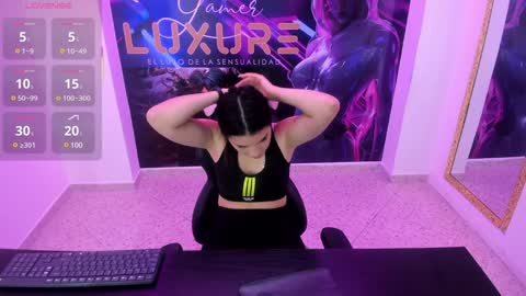 Leah online show from February 6, 2025, 2:04 pm