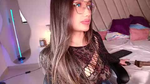 Instagram Leahprada  online show from February 21, 2025, 11:21 pm