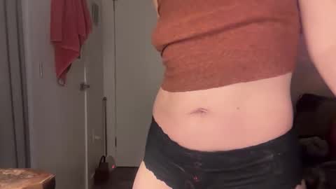 Snapshot of leahsparkles chatting on March 12, 2026, 2:39 am Leah Sparkles online show from March 12, 2026, 2:39 am