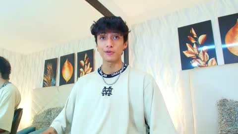 Lean online show from November 19, 2025, 10:54 pm