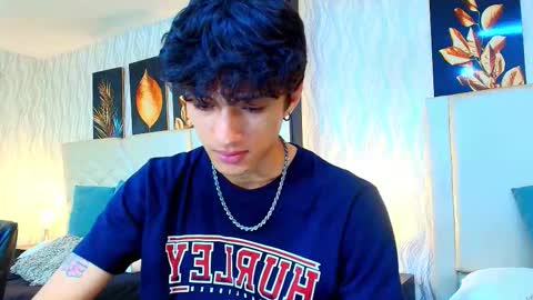 Lean online show from November 28, 2025, 9:06 pm