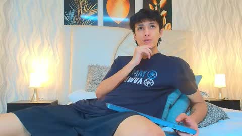 Lean online show from February 12, 2026, 10:05 pm