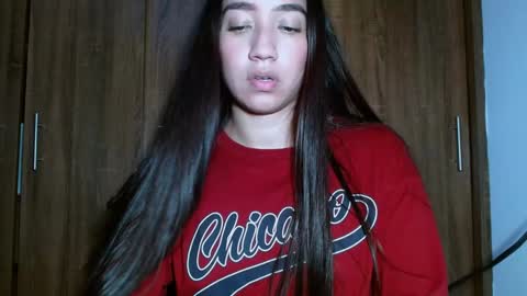 Snapshot of leanaalhub chatting on December 12, 2024, 4:37 am leanaalhub online show from December 12, 2024, 4:37 am