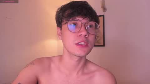 leaneseb online show from November 14, 2025, 9:41 am