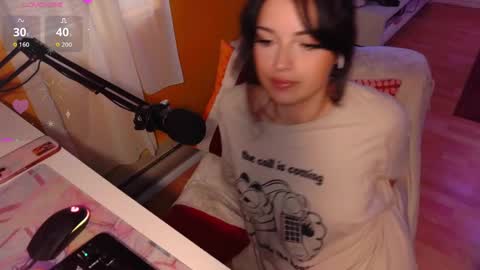 Snapshot of learaypie chatting on October 9, 2025, 8:51 pm Lea Ray Pie online show from October 9, 2025, 8:51 pm