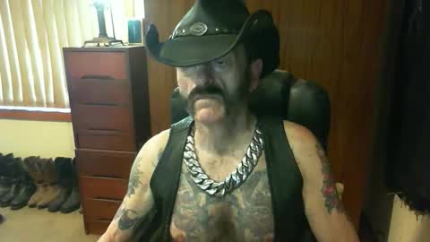 leathergreaser online show from November 25, 2025, 12:10 am