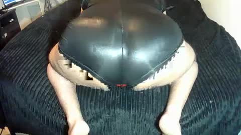 Snapshot of leatherman31 chatting on October 25, 2025, 12:51 am leatherman31 online show from October 25, 2025, 12:51 am