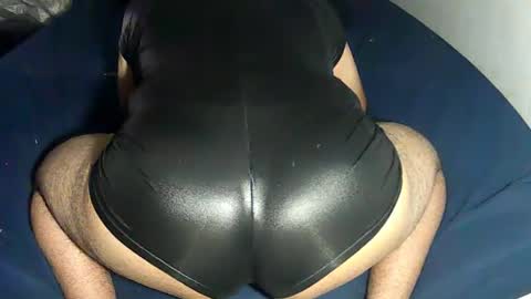 leatherman31 online show from November 6, 2025, 5:47 pm