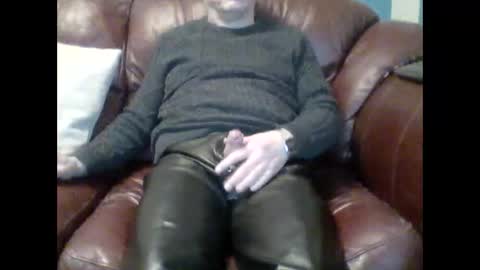 leatherpants68 online show from February 22, 2026, 7:56 pm