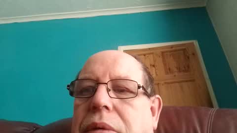 Snapshot of leatherpants68 chatting on April 6, 2026, 2:51 pm leatherpants68 online show from April 6, 2026, 2:51 pm