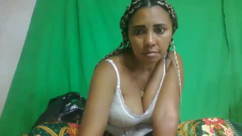 leatiana online show from February 14, 2026, 12:13 pm