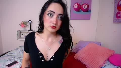 Leah Carter  online show from May 6, 2026, 5:03 am