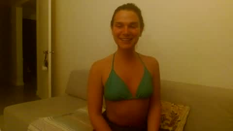 Snapshot of leelaluna chatting on June 14, 2026, 4:25 am leela luna online show from June 14, 2026, 4:25 am