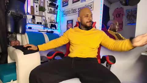 leenar_key online show from February 22, 2026, 10:03 am