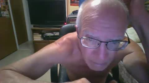 leezamm1132 online show from June 6, 2026, 1:11 am