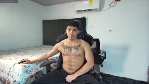  Lei  online show from January 12, 2025, 8:47 pm