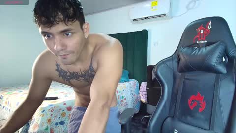  Lei  online show from February 13, 2025, 7:21 pm