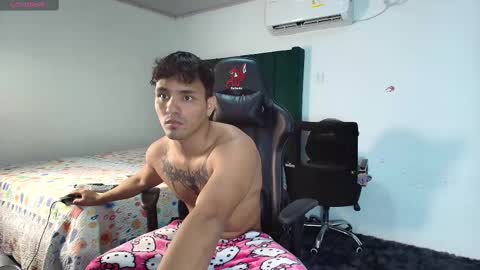  Lei  online show from February 15, 2025, 9:48 pm