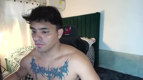  Lei  online show from October 15, 2025, 7:03 pm