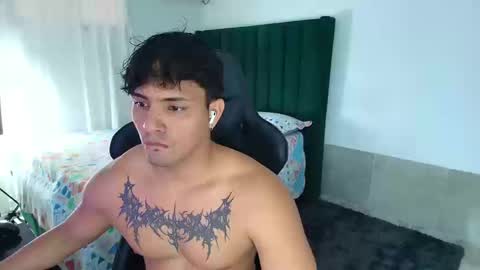  Lei  online show from February 24, 2026, 9:57 pm