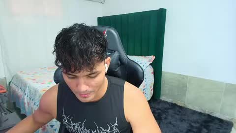  Lei  online show from April 22, 2026, 8:10 pm