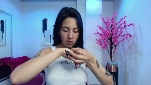 Snapshot of leia_queens chatting on January 31, 2025, 11:13 am Leia. online show from January 31, 2025, 11:13 am