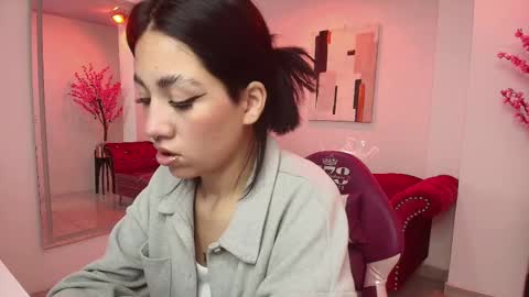 Snapshot of leia_queens chatting on February 28, 2025, 11:14 am Leia. online show from February 28, 2025, 11:14 am