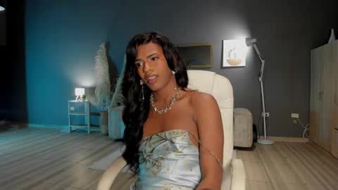 Snapshot of leila4ever chatting on October 2, 2025, 1:01 am Leila     online show from October 2, 2025, 1:01 am