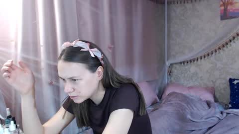 leila_bambi online show from April 2, 2026, 5:43 pm