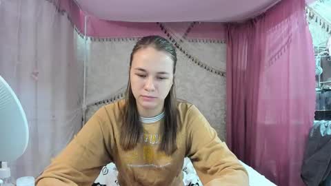Snapshot of leila_bambi_ chatting on March 17, 2026, 9:56 am leila_bambi_ online show from March 17, 2026, 9:56 am