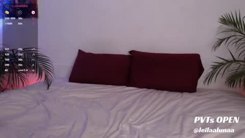 LEILA LUNA online show from August 4, 2026, 3:53 am