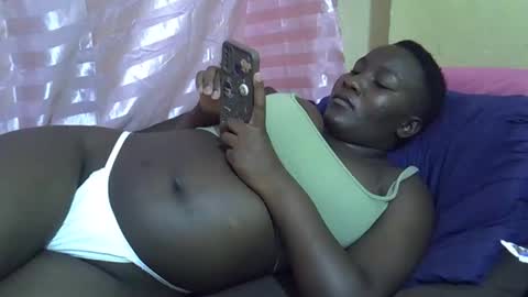 Snapshot of leilah_cute19 chatting on May 13, 2026, 7:22 pm leilah_cute19 online show from May 13, 2026, 7:22 pm