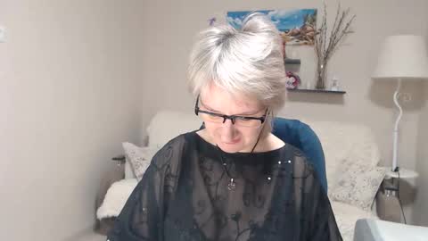 Snapshot of leilamays chatting on January 18, 2026, 5:33 am Leila Kinky online show from January 18, 2026, 5:33 am