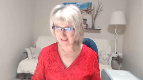 Snapshot of leilamays chatting on February 14, 2026, 5:15 am Leila Kinky online show from February 14, 2026, 5:15 am