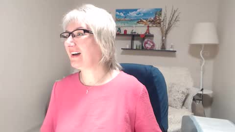 Snapshot of leilamays chatting on February 25, 2026, 6:12 am Leila Kinky online show from February 25, 2026, 6:12 am