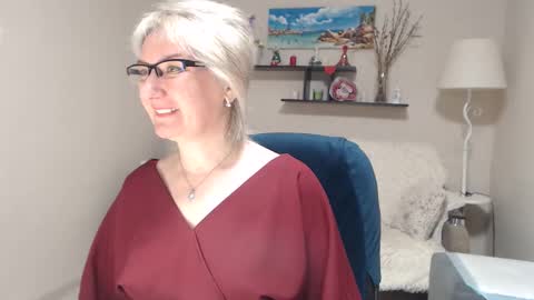 Snapshot of leilamays chatting on March 3, 2026, 4:40 am Leila Kinky online show from March 3, 2026, 4:40 am