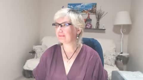 Snapshot of leilamays chatting on June 12, 2026, 5:50 am Leila Kinky online show from June 12, 2026, 5:50 am