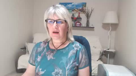 Snapshot of leilamays chatting on July 14, 2026, 10:21 am Leila Kinky online show from July 14, 2026, 10:21 am