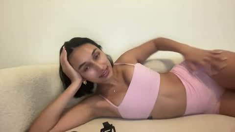 Leilani online show from April 1, 2026, 2:12 am