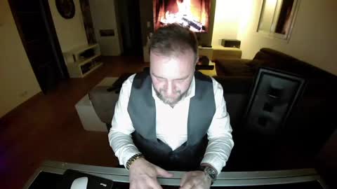 Snapshot of lemouth006 chatting on January 11, 2025, 8:43 pm Ange online show from January 11, 2025, 8:43 pm