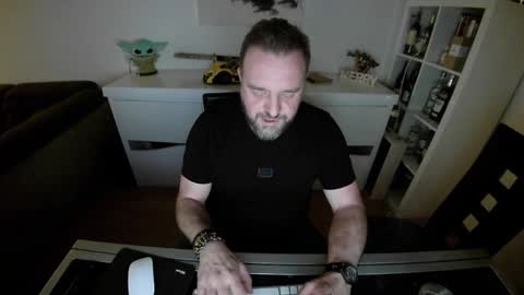 Snapshot of lemouth006 chatting on February 8, 2025, 9:04 pm Ange online show from February 8, 2025, 9:04 pm