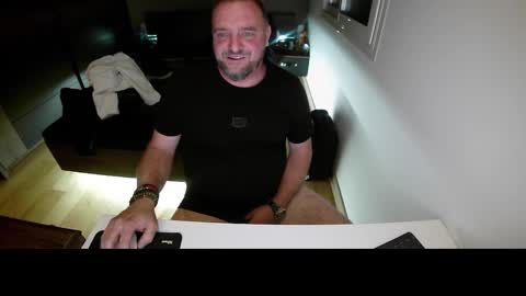 Snapshot of lemouth006 chatting on October 4, 2025, 1:47 am Ange online show from October 4, 2025, 1:47 am