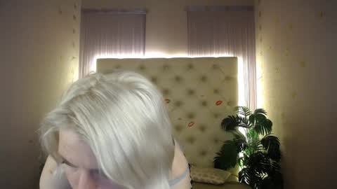 Lena online show from January 29, 2025, 2:53 pm